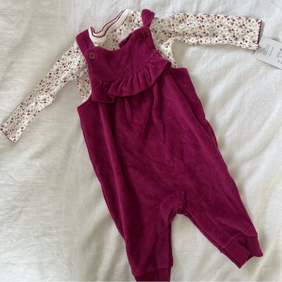 Carter’s Girls 2 Piece Overall and Long Sleeve Shirt Set // 3 months - Picture 2 of 4